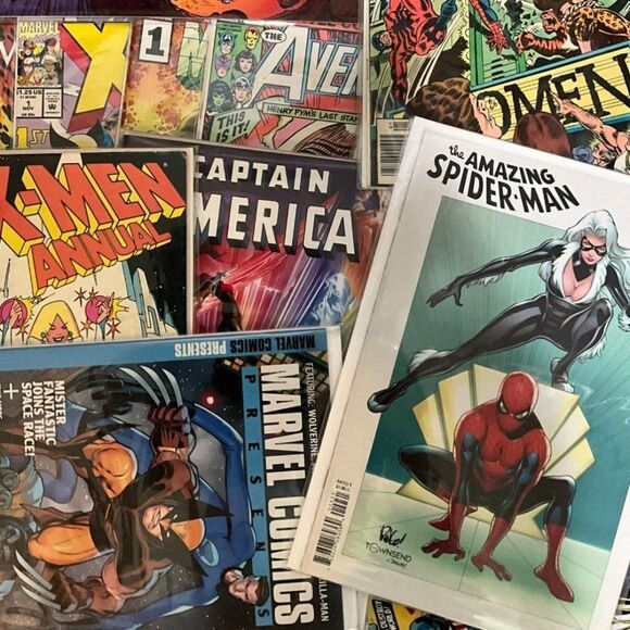 Upcycle These Comic Adventures! 10-Issue Art Supply Bundle – [Marvel] - Picture 5 of 6